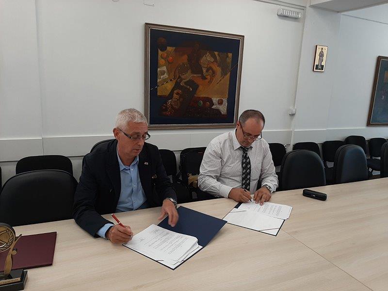 Potpisan ugovor o saradnji sa Komorom menad�menta ljudskih resursa